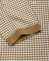 Niron Cream With White Knitted Cotton T-Shirt