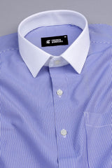 White with blue lines seamless stripe shirt