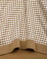 Niron Cream With White Knitted Cotton T-Shirt